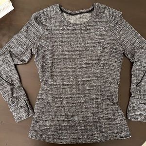 Lululemon Extra Mile Top- size 8